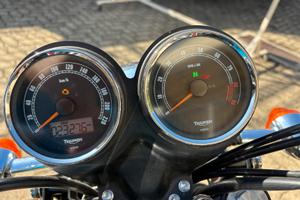 moto triumph