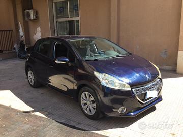 Peugeot 208 PureTech 82 5 porte Allure