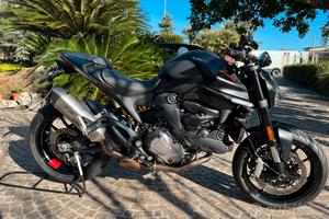 Ducati Monster 937
