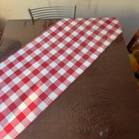 Tavolo quadrato in legno da cucina