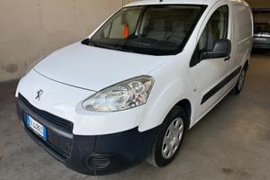 Peugeot partner GANCIO TRAINO 1150kg