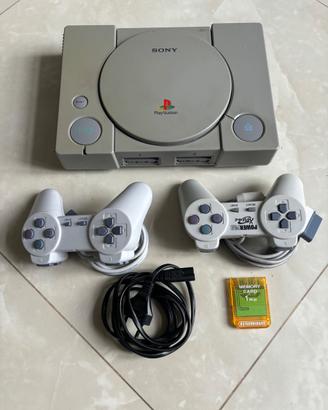 PlayStation 1 SCPH-7502 + 2 joystick + memory card