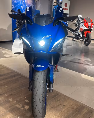 Yamaha YZF - R 7