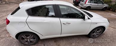 ALFA ROMEO Giulietta (2010-21) - 2014