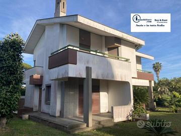 Villa di 120 m² con 4 locali a Anzio