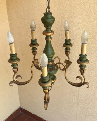 Lampadario in stile classico