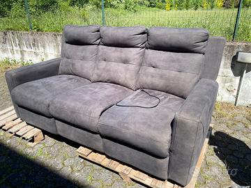 Divano 3 posti - 2 recliner elettrici Mondo conv.