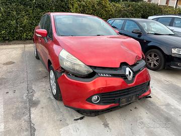 Ricambi usati per Renault Clio 1.2 GPL 2014 D4FP7