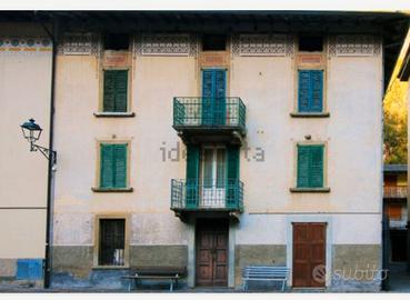 Immobile+rustico +prato