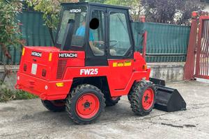 P76 Mini pala 4 ruote sterzanti Hitachi 25 q.li