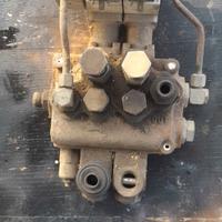 Distributore idraulico oleodinamico