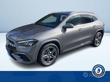 Mercedes-Benz GLA 250 E PLUG-IN HYBRID AUTOMA...