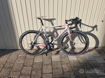 Bici da corsa in carbonio