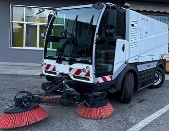 Spazzatrice bucher citycat 5006