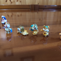 Gatti e pinguini vari di ovetto kinder sorpresa