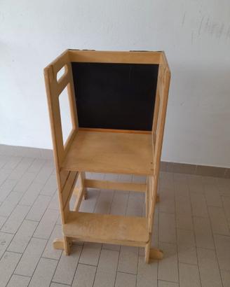 Torre d'Apprendimento Montessori con Lavagna