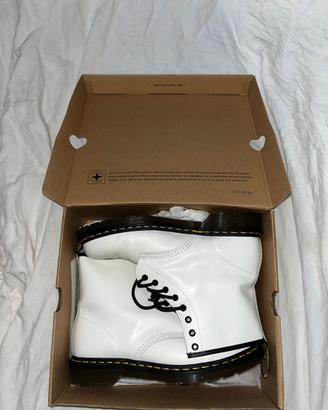 Dr. Martens  color White