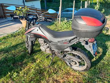 Suzuki DR125SM