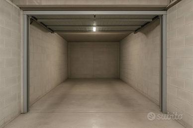 Box / Garage di 16 m² a Sanremo