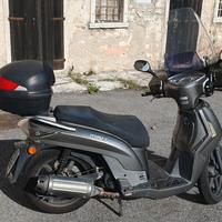 Scooter kymco people s 200