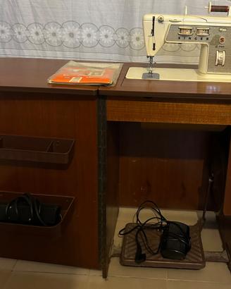 Macchina da cucire SINGER mod. 740