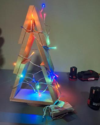 albero di natale in legno