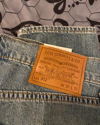 Levi’s 512