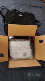 Proiettore Epson EB-W06 - Come Nuovo, con Borsa!