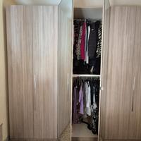 Armadio grande con specchio