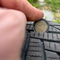 4 pneumatici 4 stagioni  215/55/R18 +2 invernali