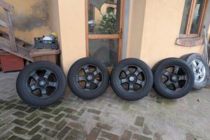 Ruote complete toyota 285/60 18