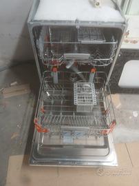 LAVASTOVIGLIE ARISTON 12 COPERTI 