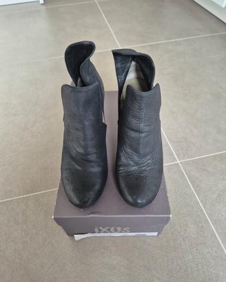 Scarpe Ixos con tacco n.37 nere