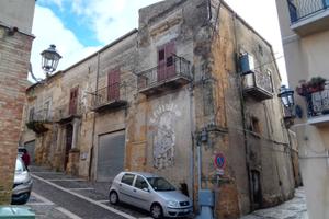 Quadrilocale in palazzo nobiliare a Naro