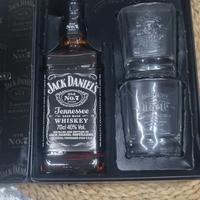 Whisky Jack Daniel's con bicchieri