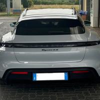 PORSCHE Taycan - 2021