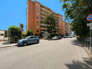 3 LOCALI A NAPOLI