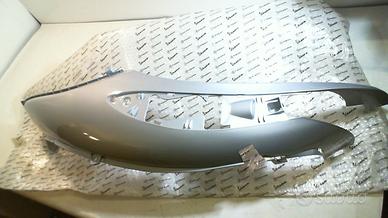 FIANCATA POSTERIORE DX. BEVERLY PIAGGIO CM02460200
