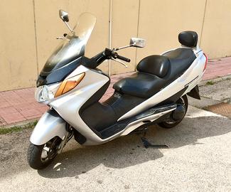 Scooter moto Suzuky Burgman AN400