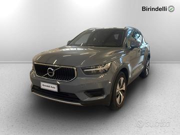 VOLVO XC40 (2017-->) - XC40 T2 Momentum