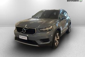 VOLVO XC40 (2017-->) - XC40 T2 Momentum