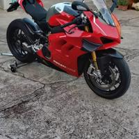 Ducati v4r