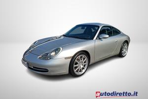 PORSCHE 996 Carrera 4 Coupé
