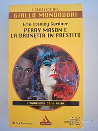Perry Mason e la brunetta in prestito