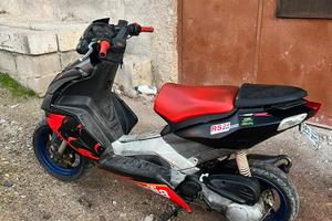 aprilia sr 50r