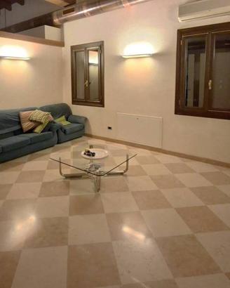 Immobile di 300 m² con più di 5 locali a Marostica