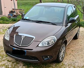 Ypsilon 1.3 MJT 2011 E5