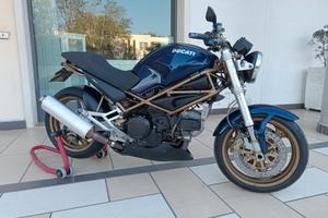 Ducati Monster 750