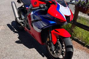 Honda CBR 1000 RR-R Fireblade (2022 - 23)