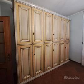 Armadio in stile provenzale anni 80 con appenderi